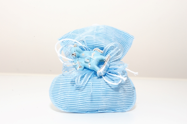 borsette: sacchettino porta confetti in stoffa, chiuso con nastrino e ciondolo